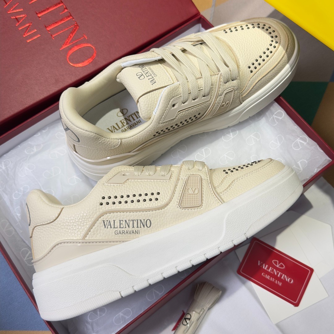 Valentino Garavani Beige Leather Studded Sneakers Designer Sport Shoes Size: 44