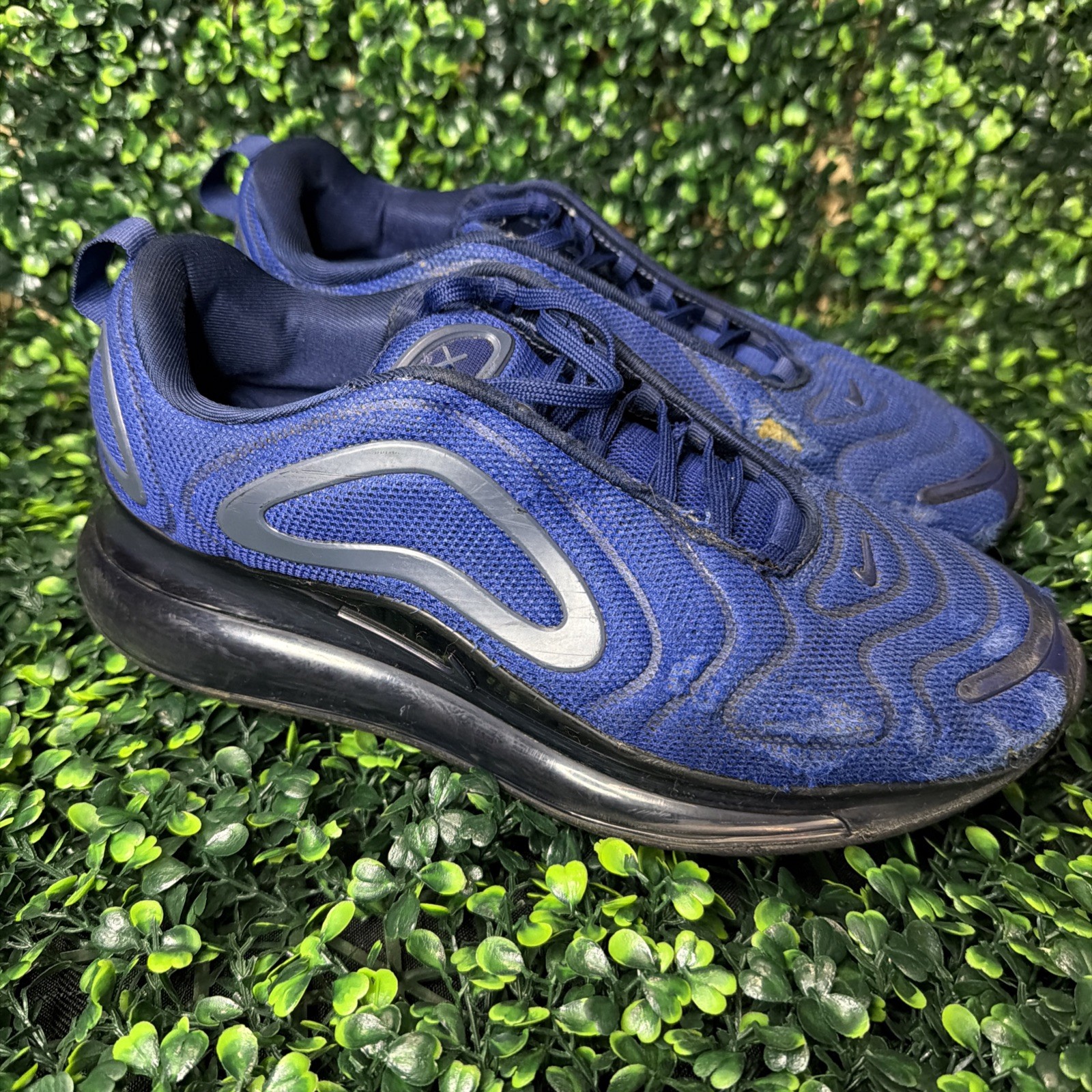 Nike Shoes Men's Size 8 Midnight Navy Blue Air Max 720 A02924-403 Sneaker