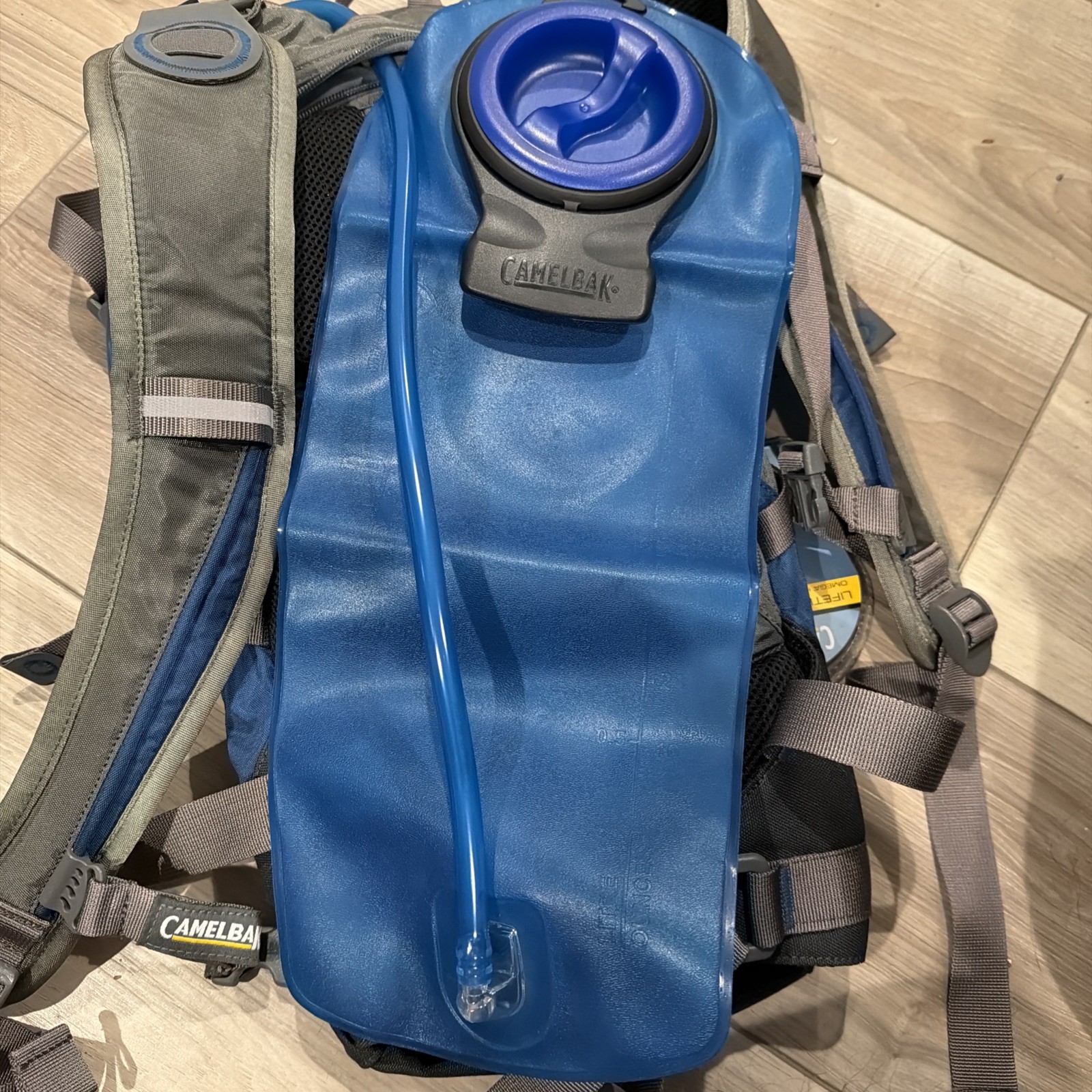 CamelBak M.U.L.E. Hydration Backpack D² Fit Air Director Blue/Grey
