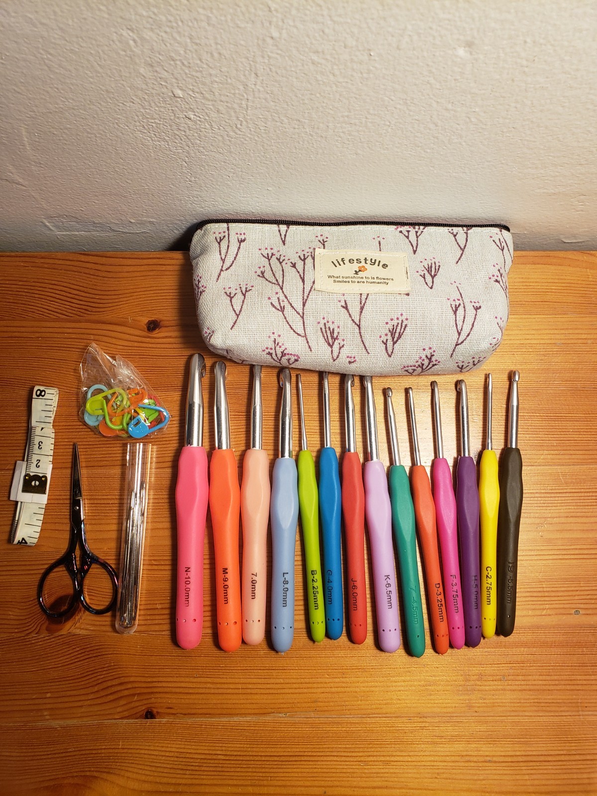 Set Of 14 Ergonomic Crochet Hooks, Scissors, Clips, Needles, Tape, & Case