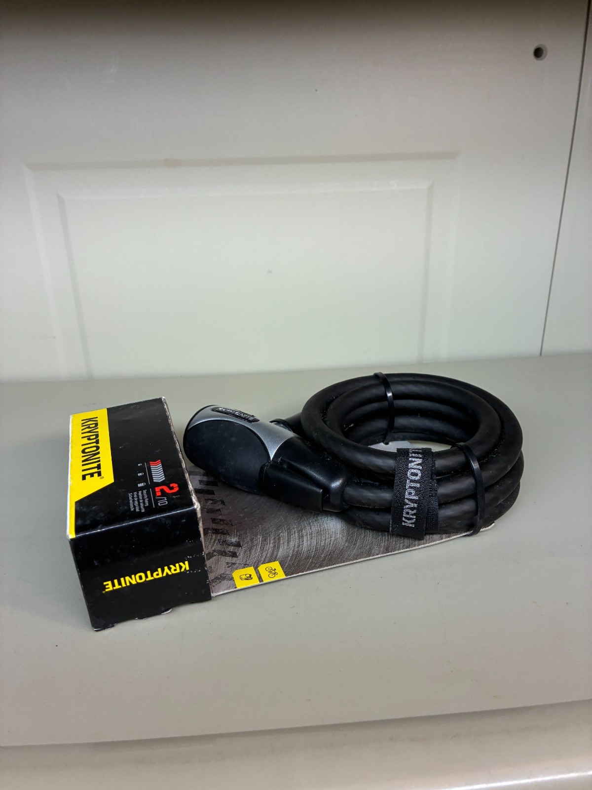 Kryptonite KryptoFlex 1218 6 ft Key Cable w/ FlexFrame-C bracket