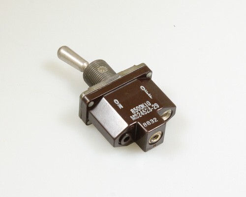 MS24523-29 Eaton Cutler-Hammer Miniature Toggle Switch SPDT ON-NONE-(OFF)
