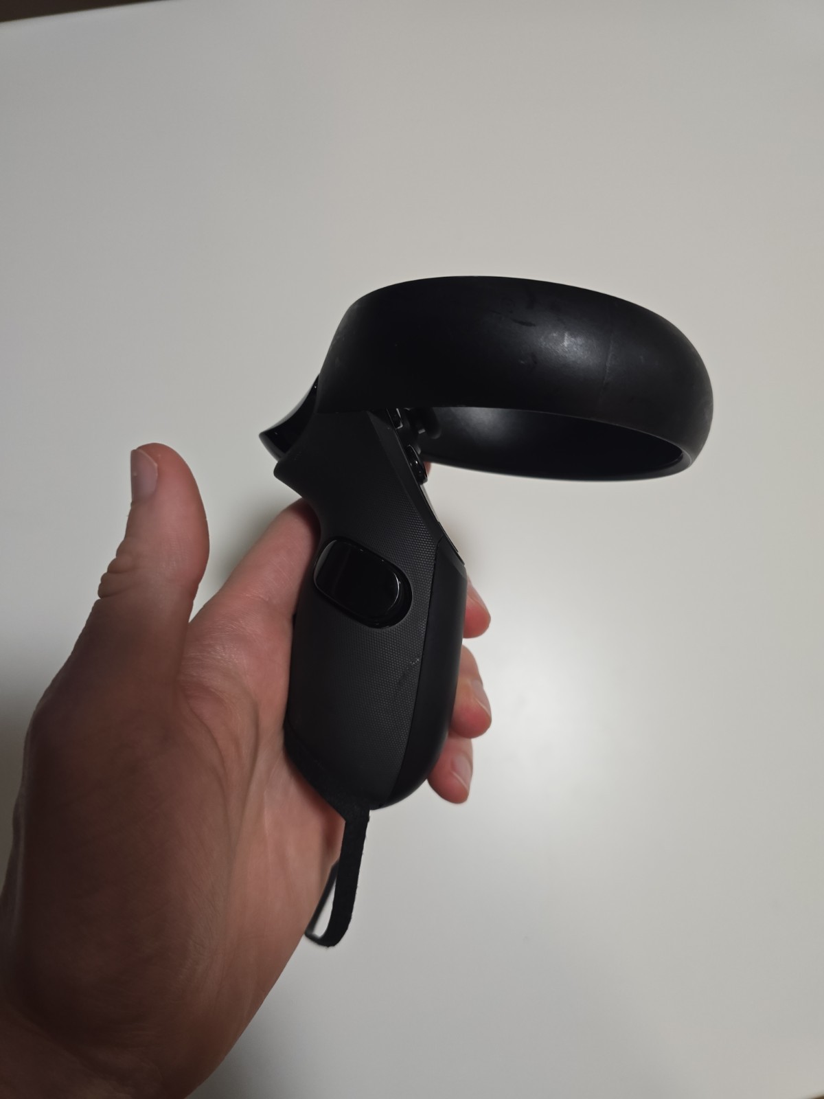 Genuine Oculus Quest 1 / Rift S Controller (Right Only) MI-BL - Black Controller