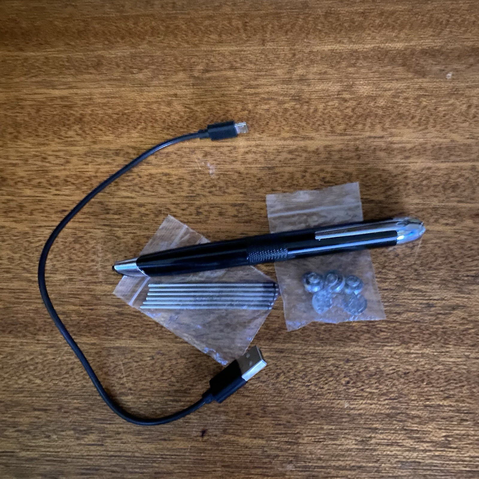 Livescribe 3 Smartpen Bundle - Good Condition with Extra Ink & Charging Caps