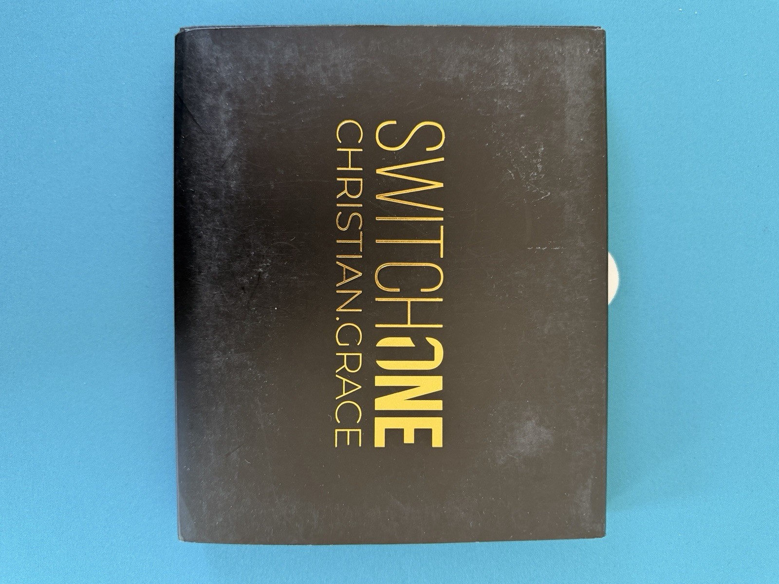 Switch One (Gimmicks and Online Instructions) by Christian Grace