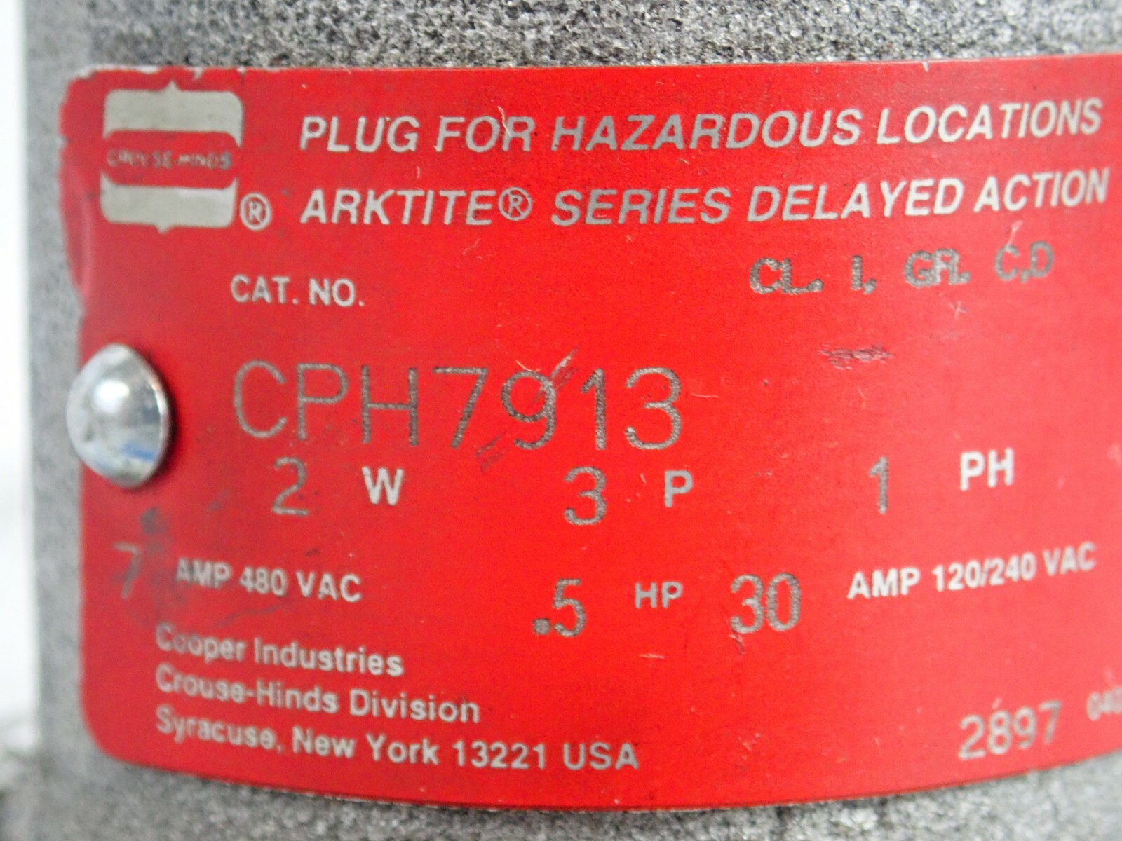 CROUSE HINDS CPH7913 PLUG FOR HAZARDOUS LOCATIONS 2WIRE 3POLE 1PH