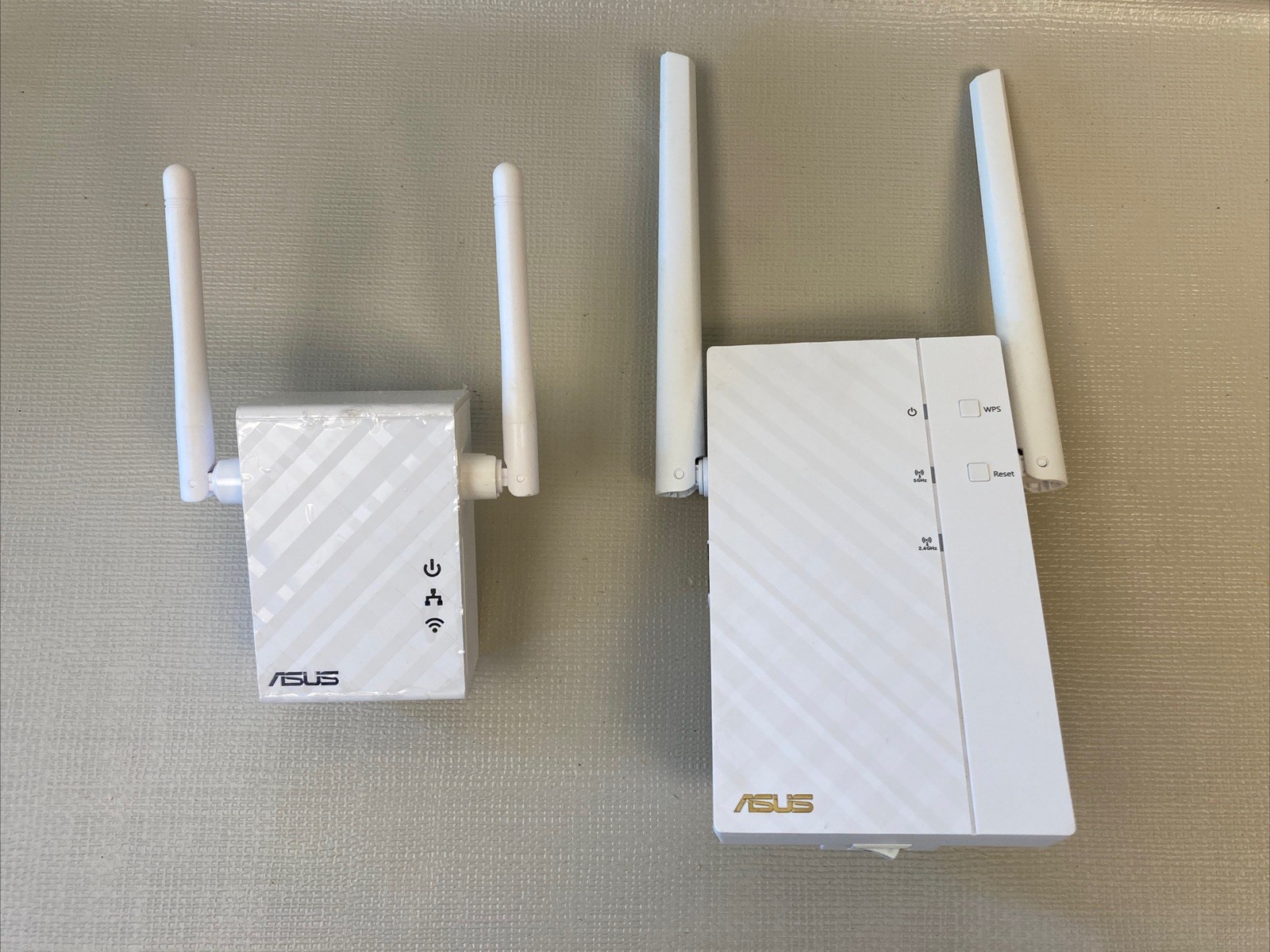 Asus RP-AC56 & RP-N12 Wireless Dual-band Range Extender White EUC