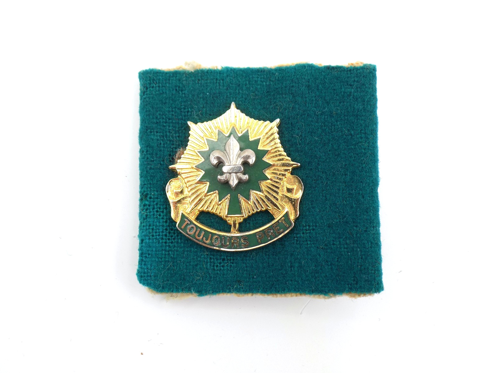 Original Vietnam War US Army 2nd Cavalry Regiment DUI Badge & Shoulder Board
