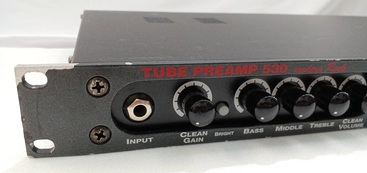 ENGL Modern Rock Guitar Effect Rack Tube Preamp 530 1U AC100V