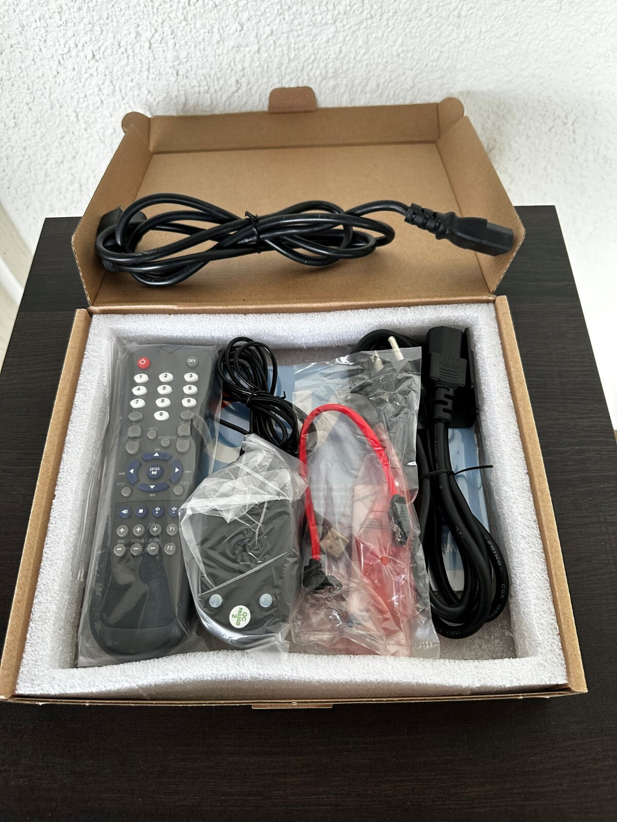 LUMA Network Video Recorder LUM-510-NVR-4CH-1T