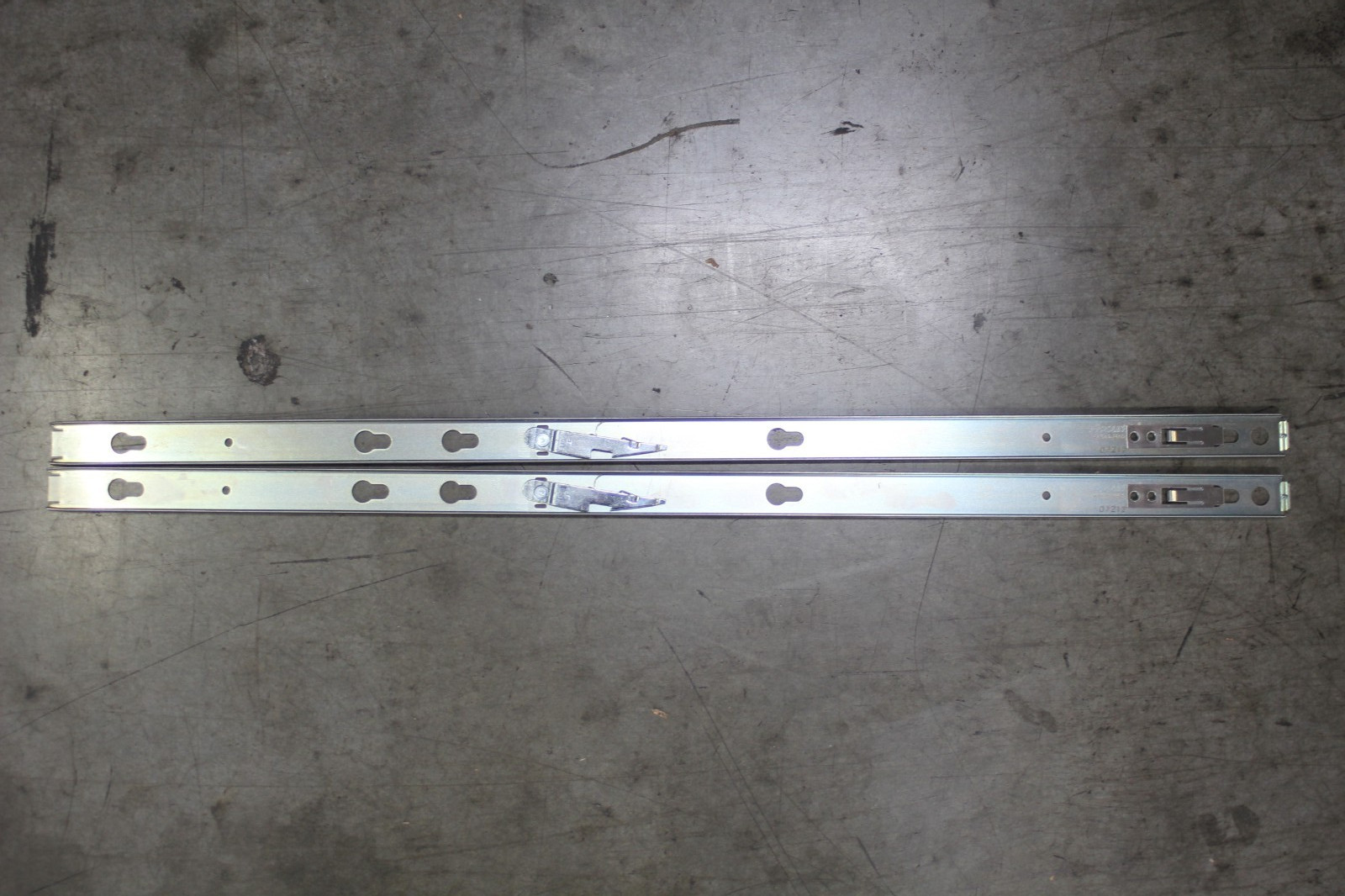 One Pair - Accuride Server Rack Slides 03212 – Rack Mount Rails