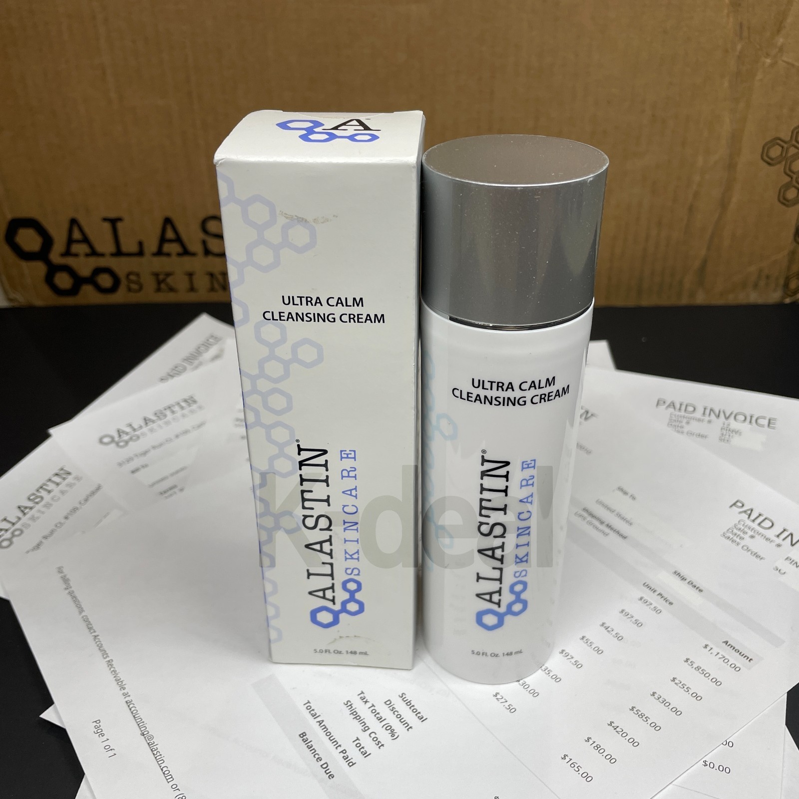 Alastin Skincare Ultra Calm Cleansing Cream ( 5.0 fl.oz / 148 ml ) *NEW IN Box*