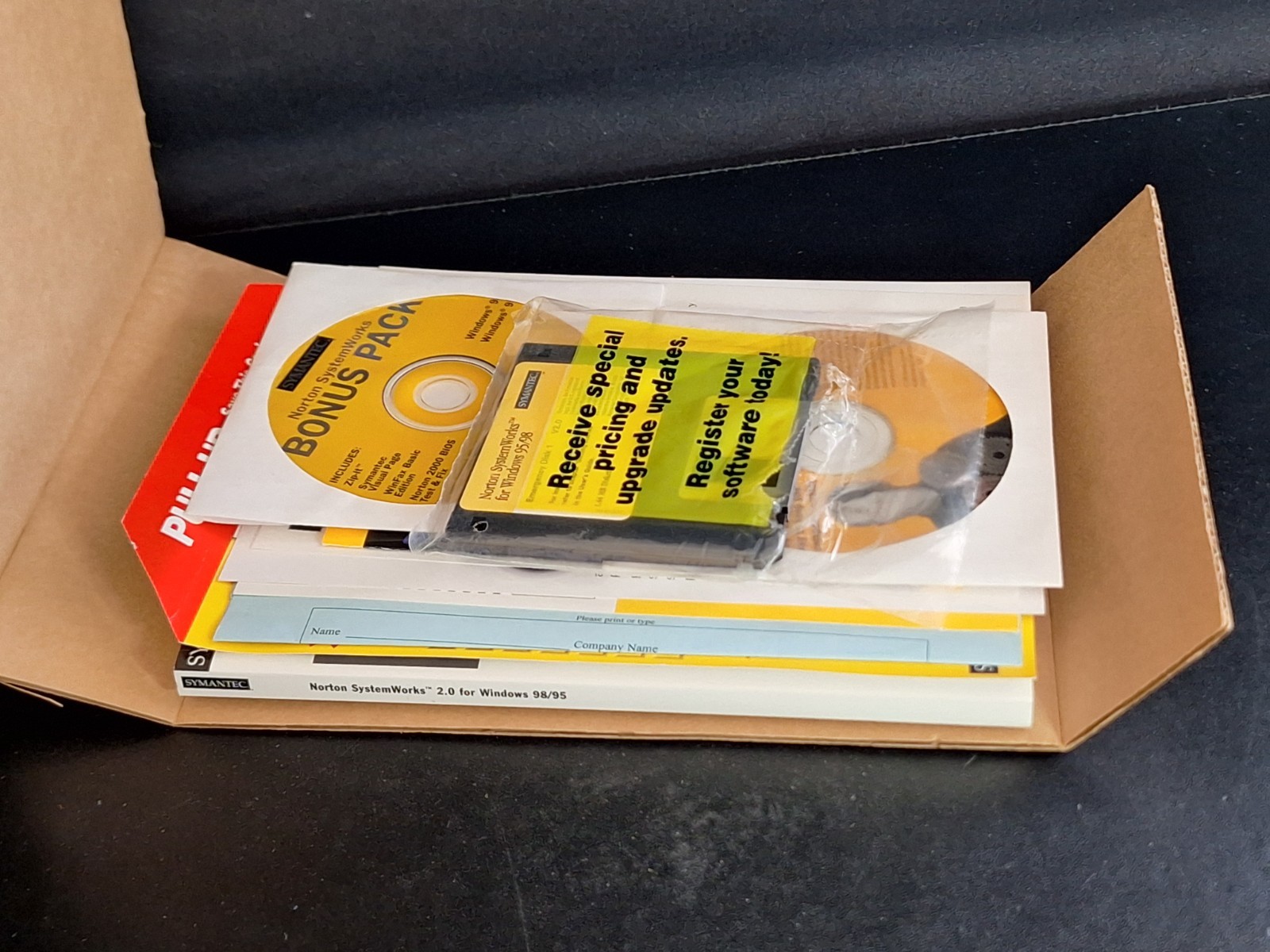 Symantec Norton SystemWorks Version 2.0 Standard Retail, Win95/Win98, Complete
