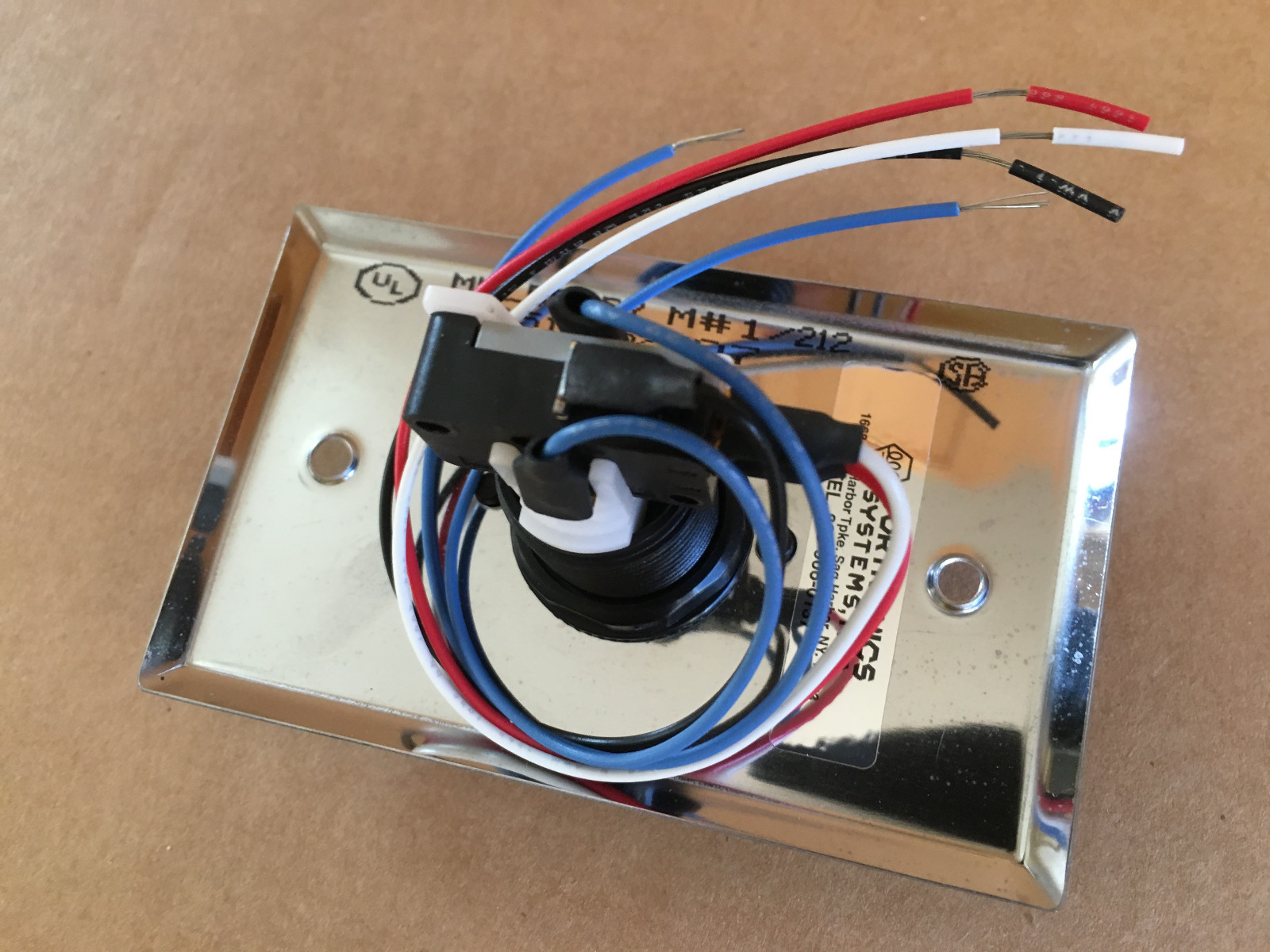 DORTRONICS 5215-SPBxE1 PUSH TO EXIT PLATE SINGLE GANG SWITCH