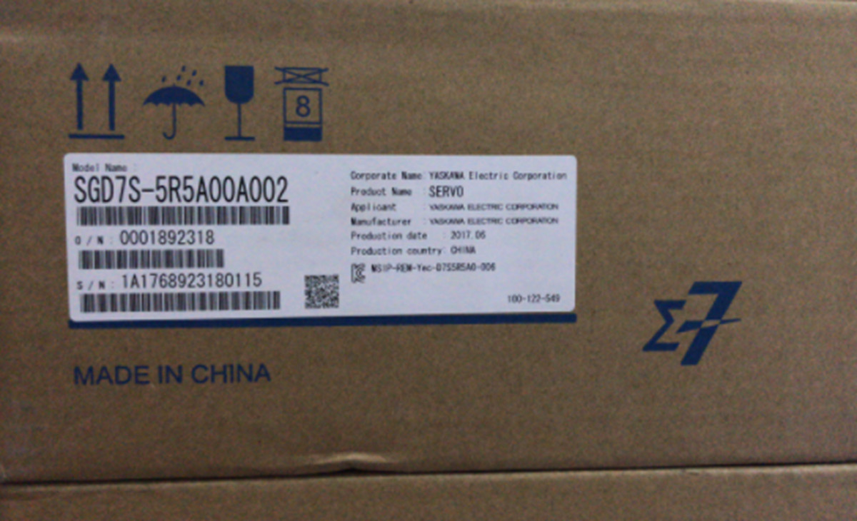NEW YASKAWA SGD7S-5R5A00A002 Servo Drive