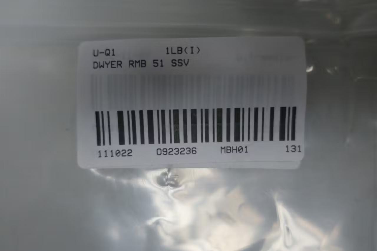 Dwyer RMB 51 SSV Variable Area Flow Meter 1/4in Npt