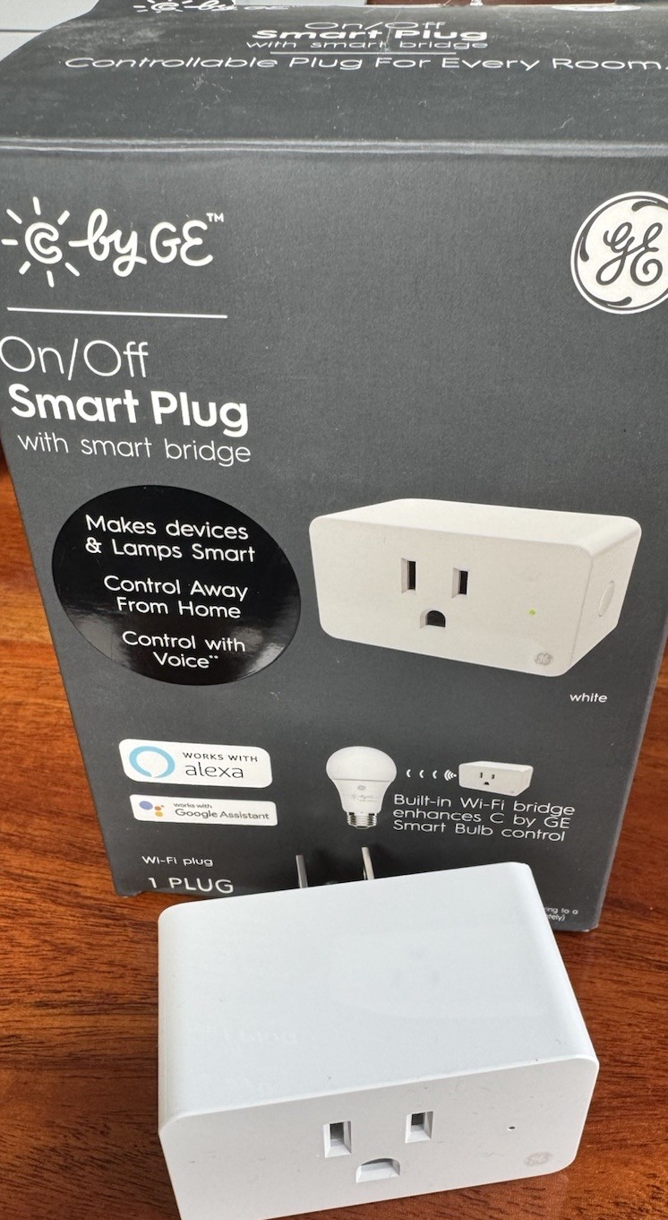 C By GE Series Indoor Smart Plug White CPLGSTDBLW1/G1P No Additional Hub Requir.