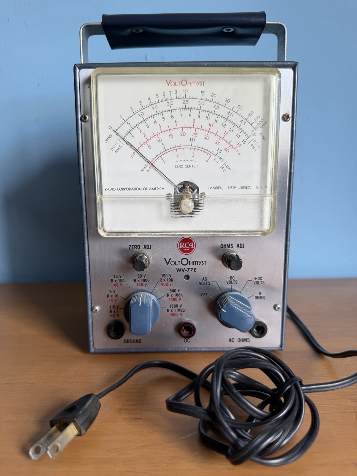 RCA VoltOhmyst WV-77E Analog Volt Ohm Meter TESTED and WORKS! See Pics
