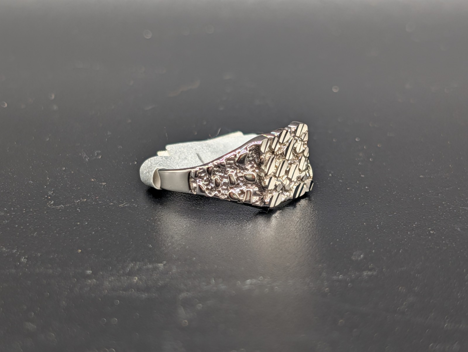 925 Silver Nugget Ring. Size 7