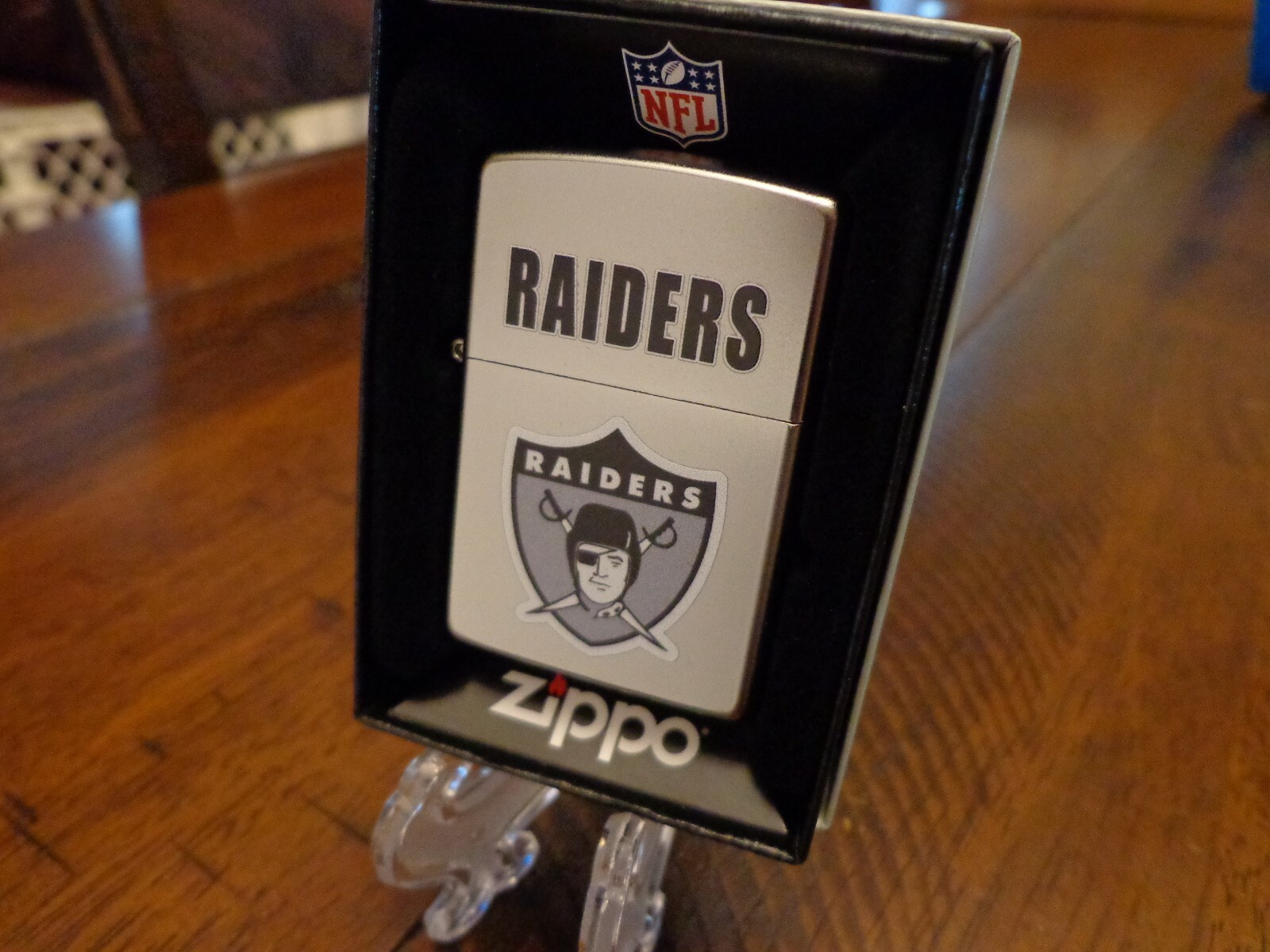 OAKLAND RAIDERS THROWBACK RETRO ZIPPO LIGHTER VINTAGE DESIGN NFL MINT IN BOX