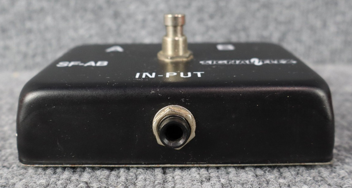 Signal Flex SF-AB Black A / B Switch