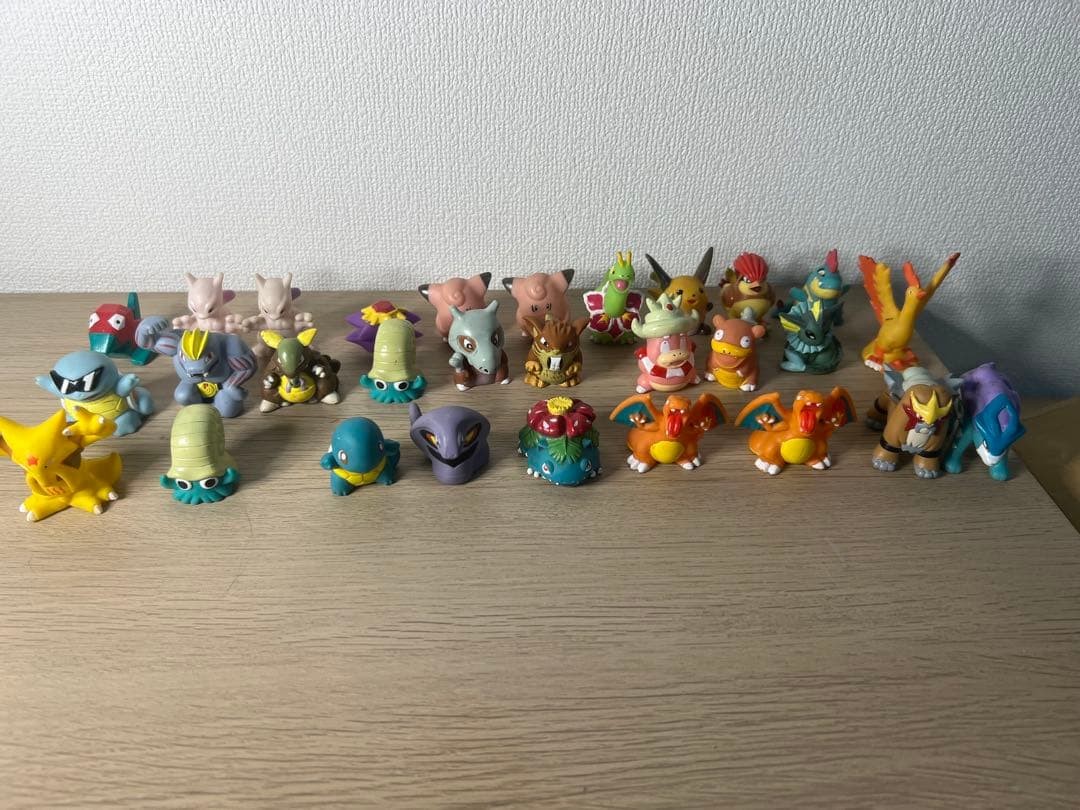 Pokemon Finger Puppet Figure Lot of 27 Collectible 15+