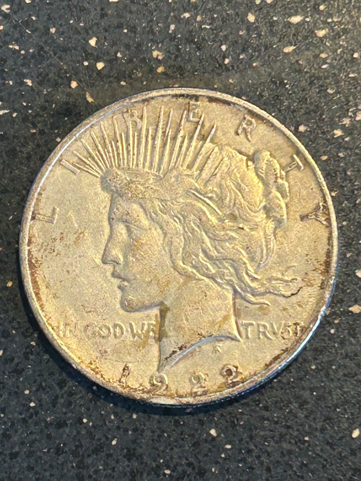 1922 d Peace Siver Dollar - F to VF - 90% Silver