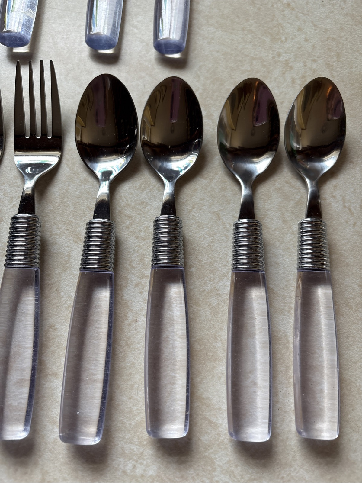 Hampton Silversmiths Stainless Flatware Clear Handle 13 Piece China 818