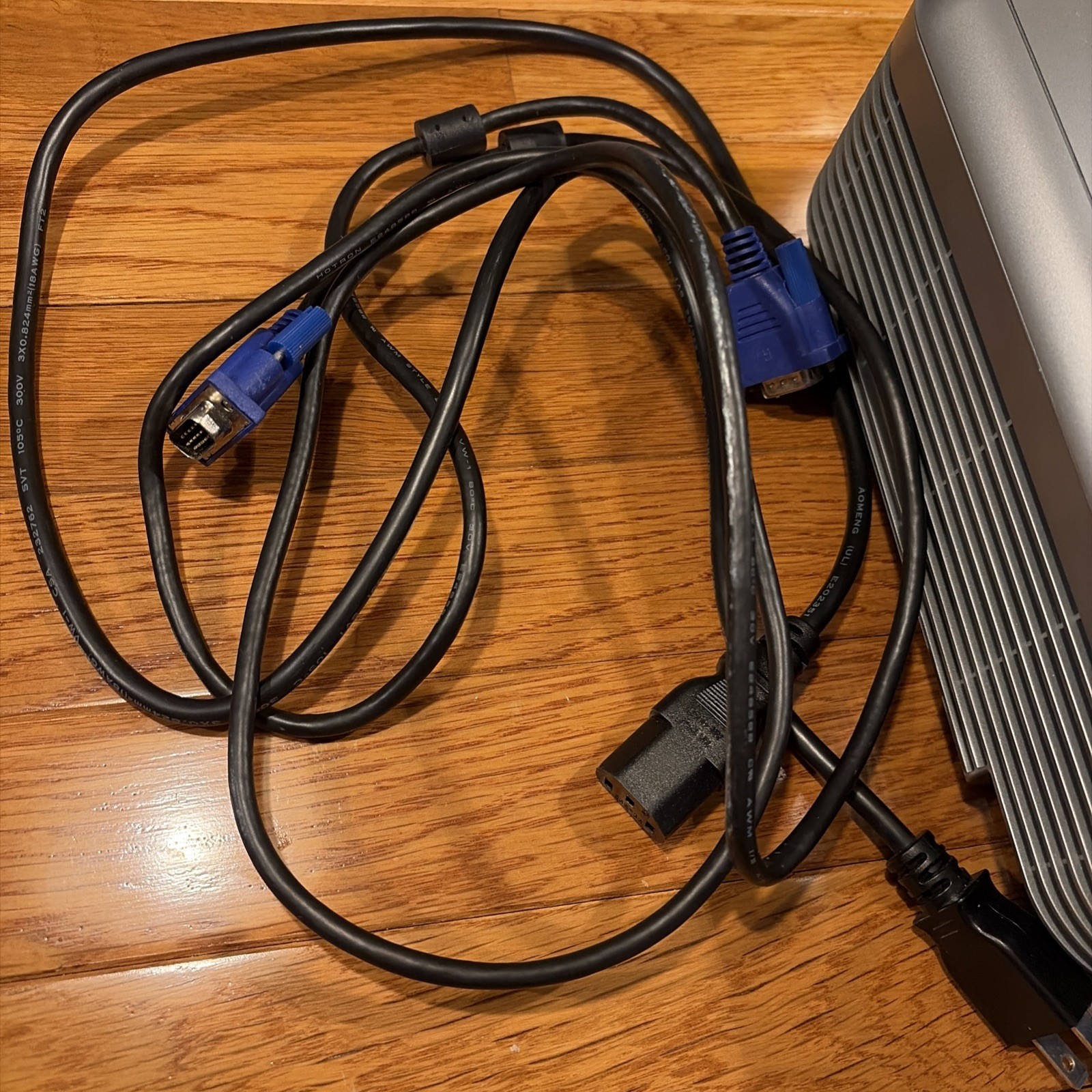 Optoma Silver Desktop Projector with Remote Control