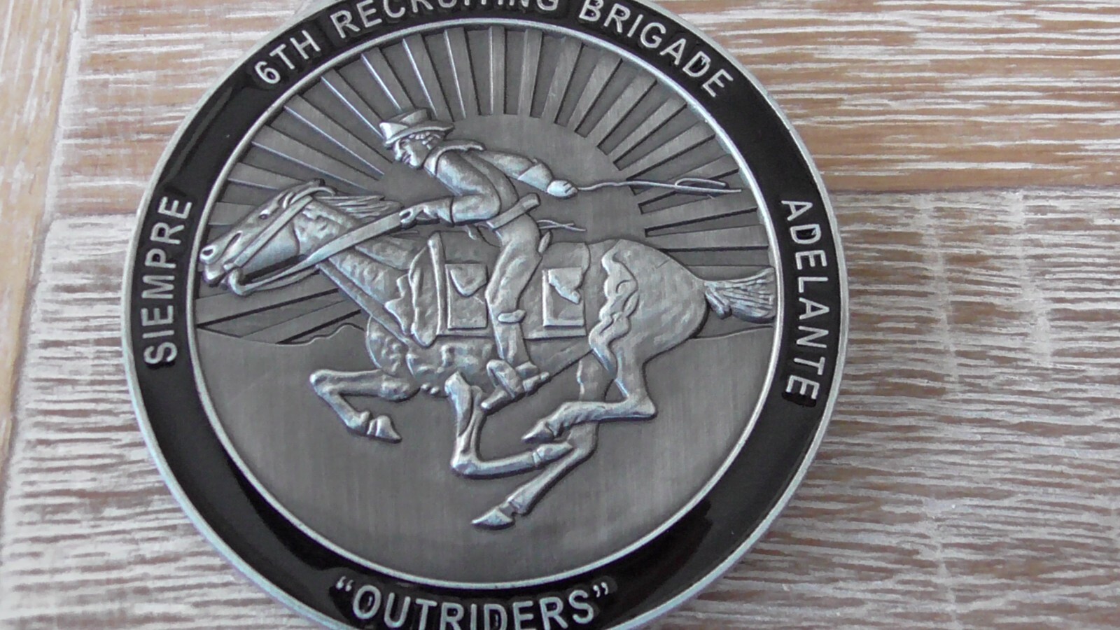 US Army 6th Recruiting Brigade OUTRIDERS Commanders Challenge Coin #692Y