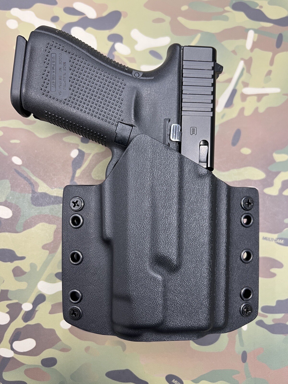 Black Kydex Light Bearing Holster for Glock 19 GEN5 Inforce APLc
