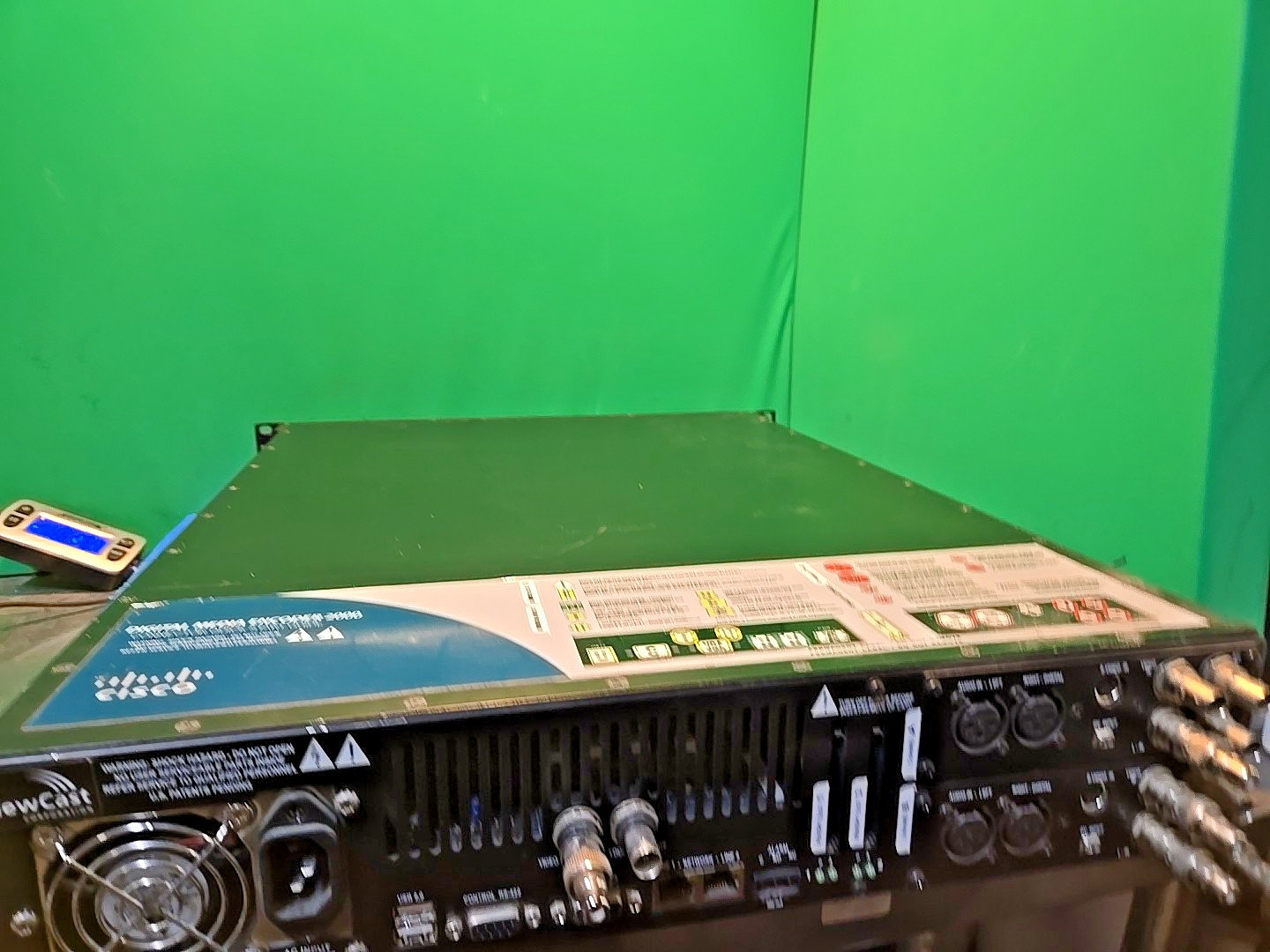 Cisco Digital Media Encoder 2000 - Powers Up