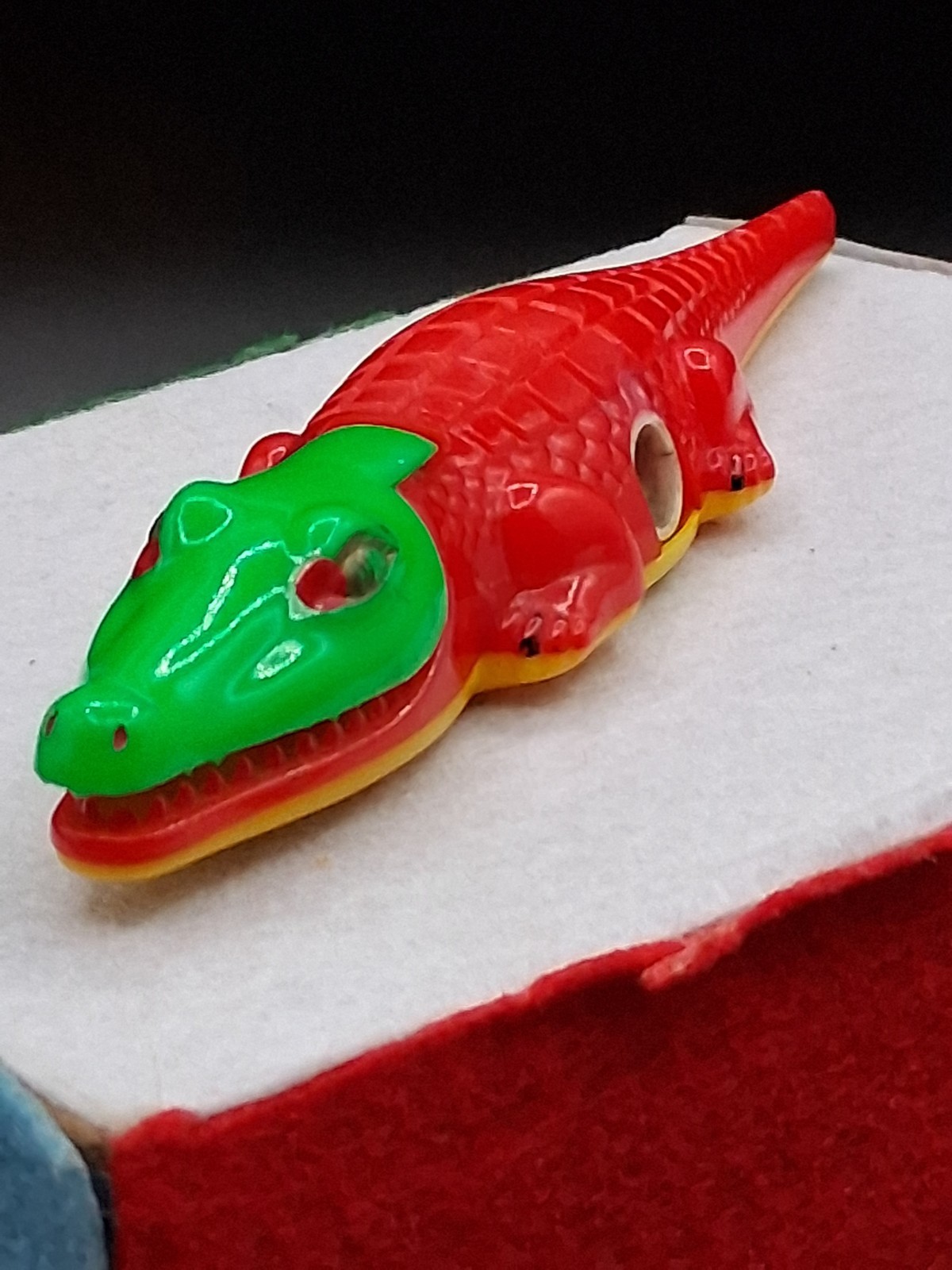 Vintage Plastic Alligator🐊/crocodile ✏️ Pencil Sharpener 6" Inch Long Hong Kong