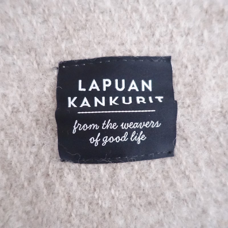 Lapuan Kankurit Pocket Shawl (Excellent Condition, MSRP ¥16,000)