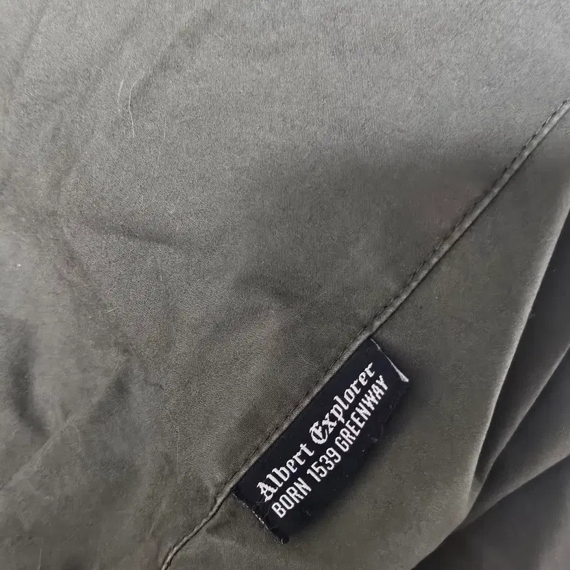 Uniform Bridge Albert Explorer Windbreaker - Size L