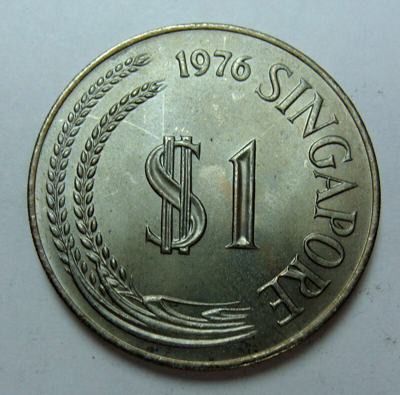 1976 SINGAPORE $1 LION BU NEVER CLEANED, FREE  SHIPPING USA