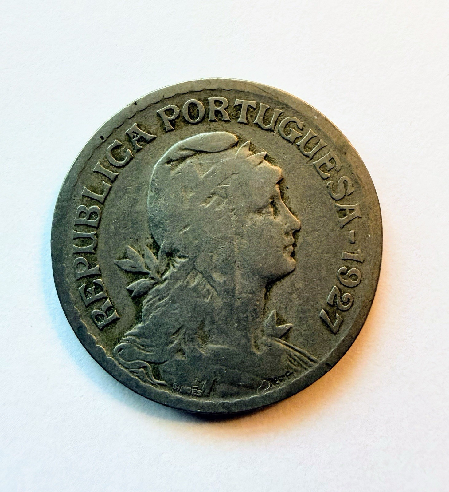 Portugal 1927 1 Escudo Portuguese Republic 1 Escudo (female head / coat of arms)