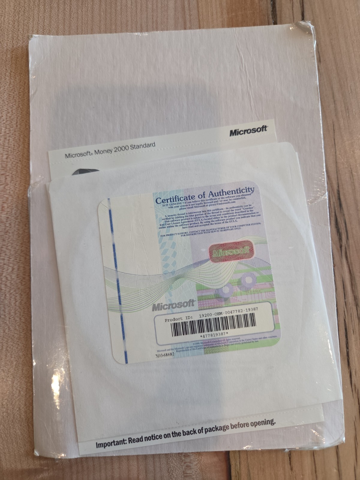 NOS Microsoft Money 2000 Standard Factory Sealed New