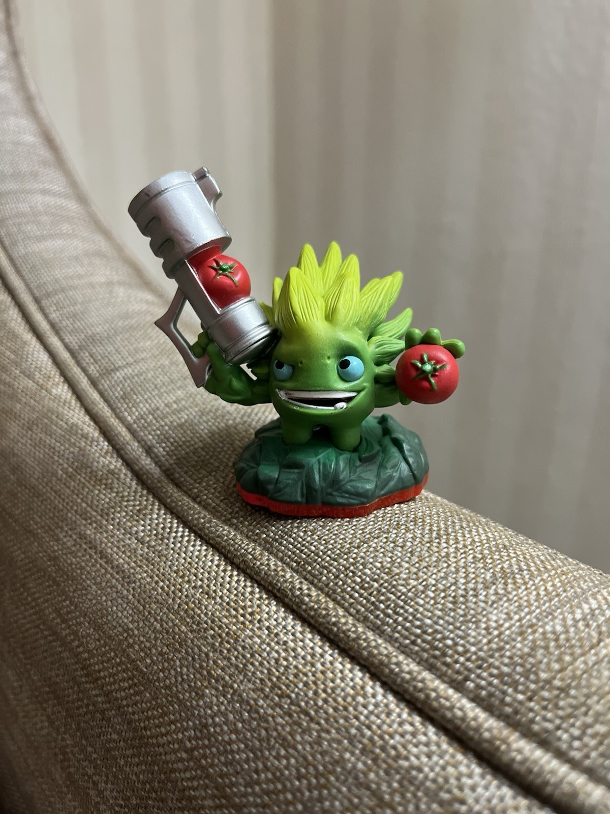 Skylanders Character Trap Team Food Fight Tomato Launcher Life Element 2014