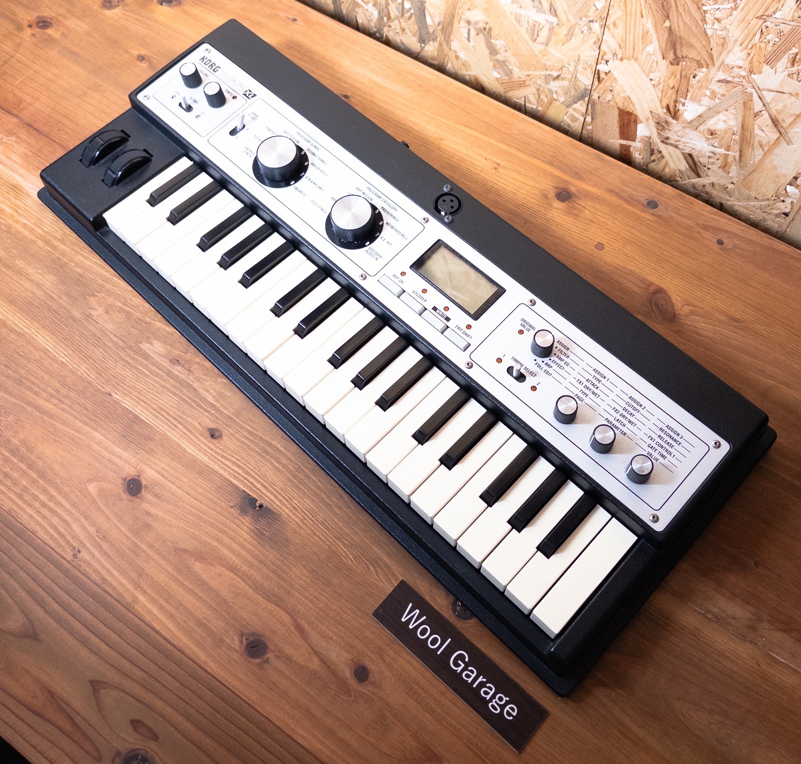 Korg microKORG XL Synthesizer w/ Adapter Tested Working Cleaned No Mic