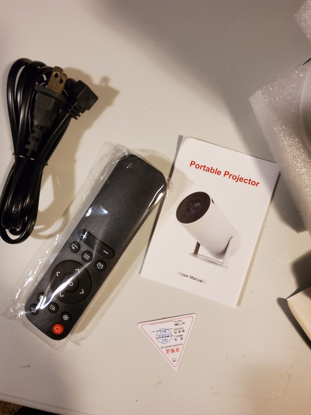 Ultra HD High Dynamic Range MultiMedia Portable Video Projector, USB HDMI NEW