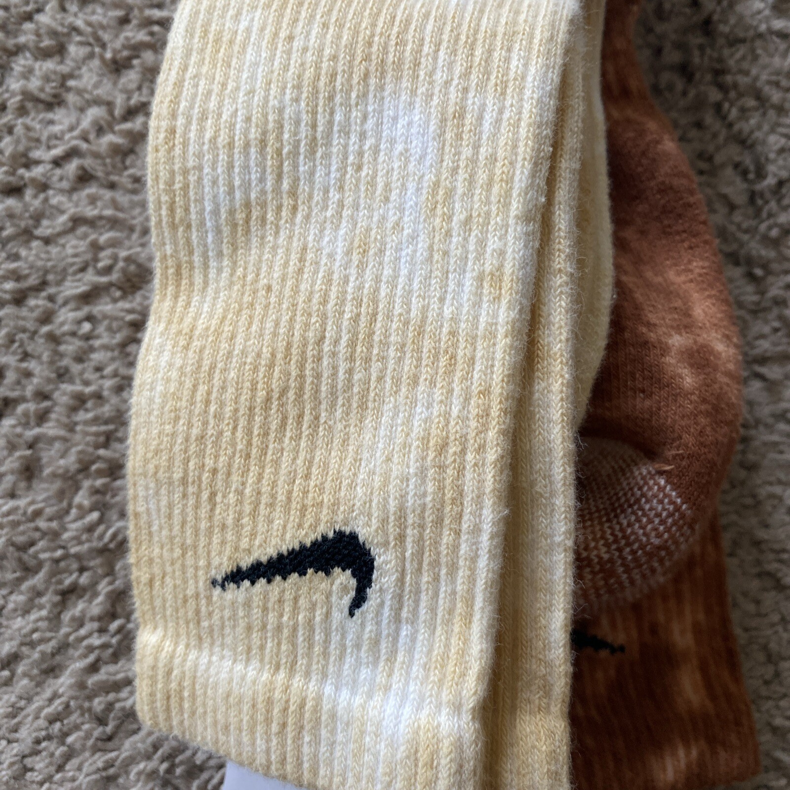 NIKE Everyday Plus Cushioned Tie-Dye Crew Socks 2 Pairs Multicolor L DM3407-908