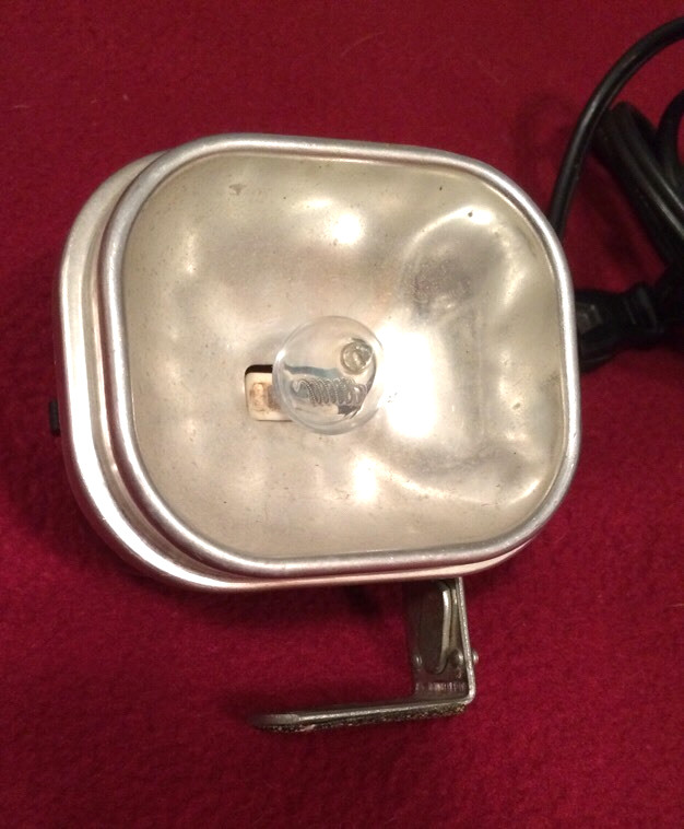 Vintage Cameralite Model 709 Movie Camera Floodlamp ~ Clean and Working 650W