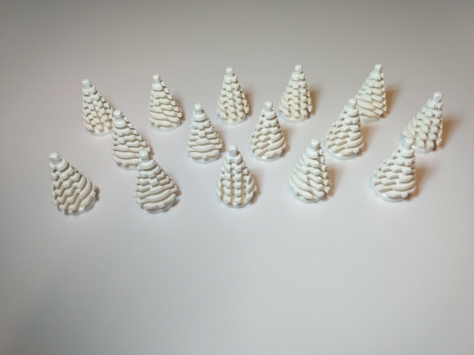 New Small Pine Trees #2435 — 15 Pieces —Rare White— Custom & Compatible