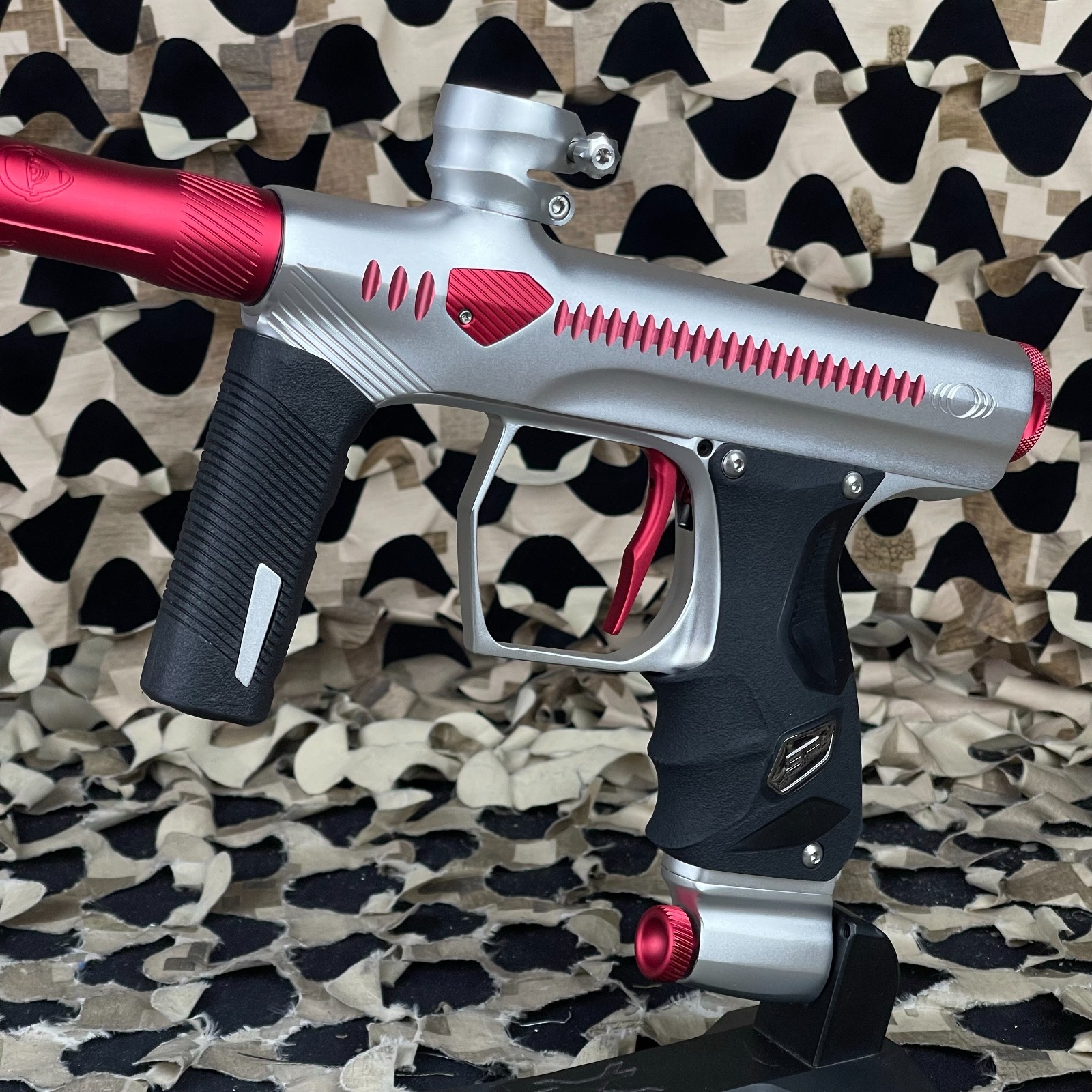 NEW Method DLX Shocker Era Paintball Gun - White/Red