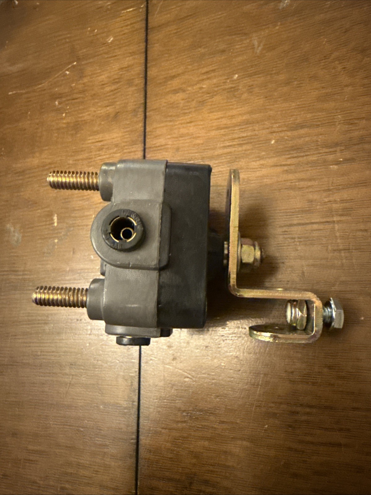 Barksdale Leveling Valve, Height Control 52321 series