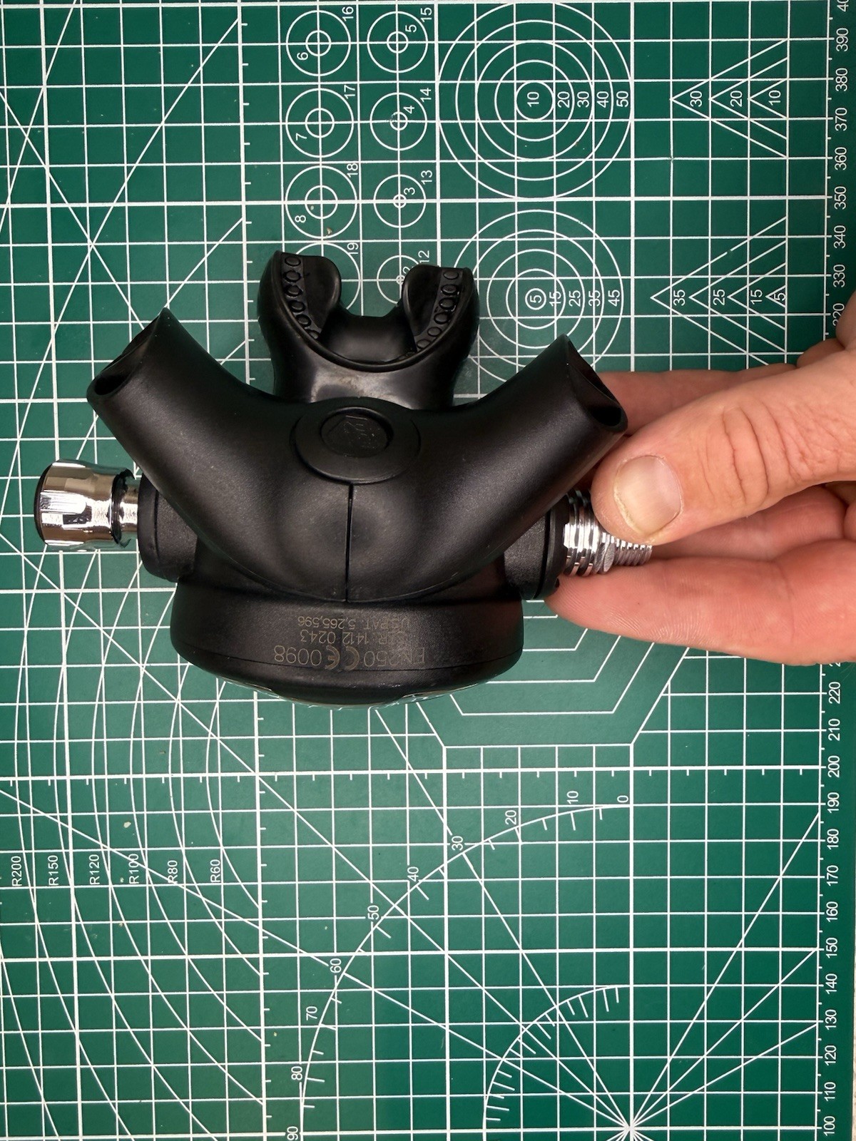 Apeks XTX200 Second Stage Regulator- WOW