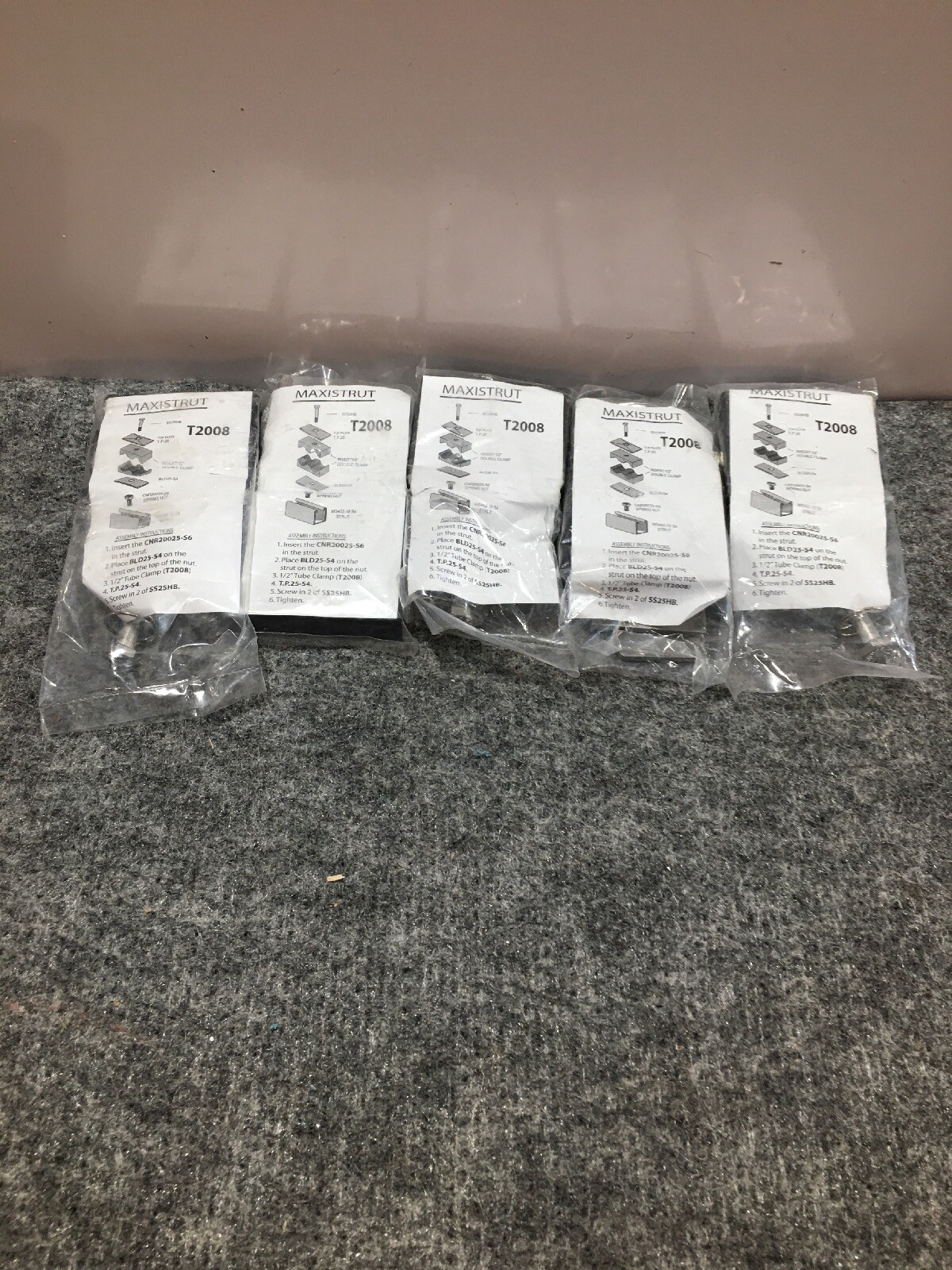NEW LOT OF 5 Maxistrut T2008 1/2" Double Tubing Clamp, Plastic, 1-5/8" Rail