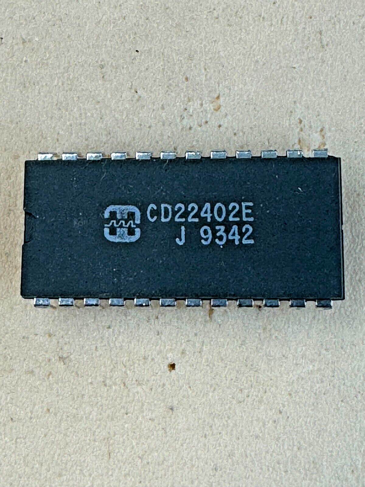 (2ea) CD22402E HARRIS VIDEO SYNC IC DIP - US STOCK - QUICK SHIP