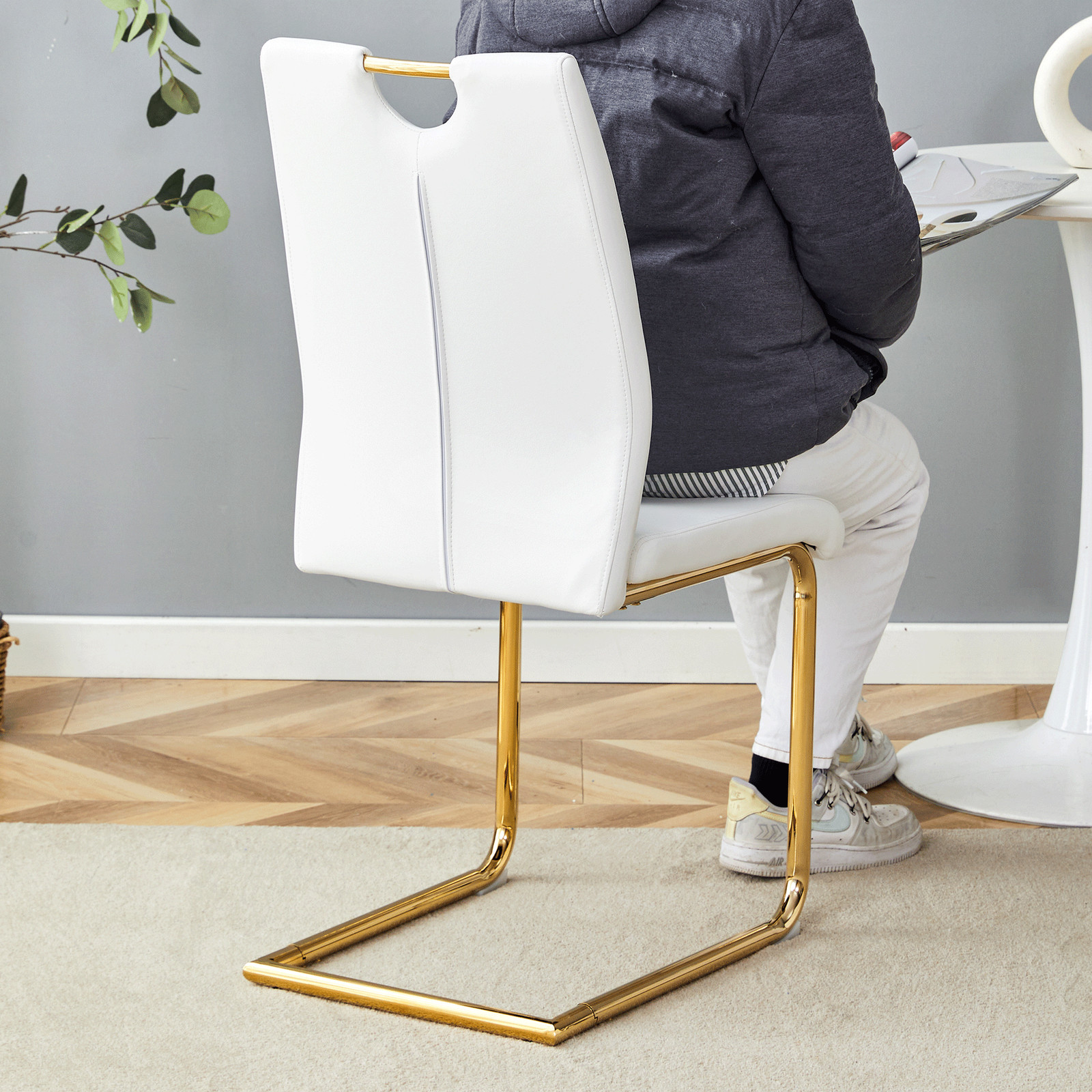 White PU Dining Chair Set.Uniquely designed white dining chairs. PU material,
